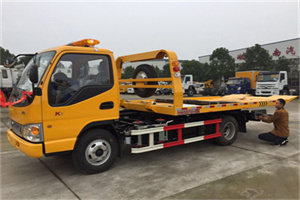 沁阳哪里有拖车服务