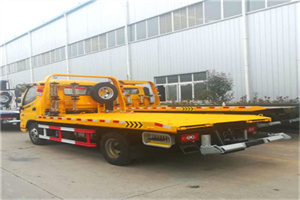 沁阳附近拖车救援搭电